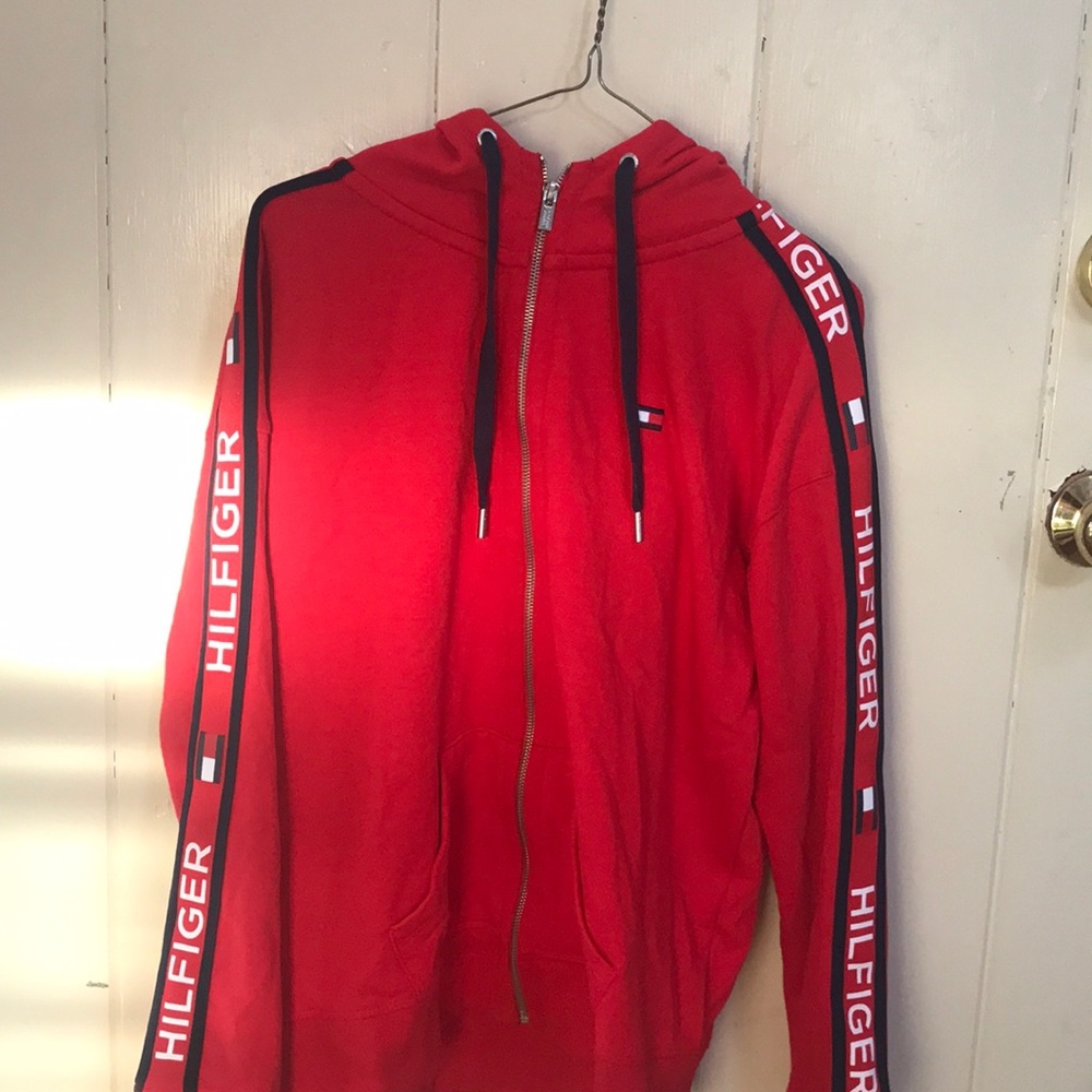 tommy hilfiger zip up sweatshirt size L